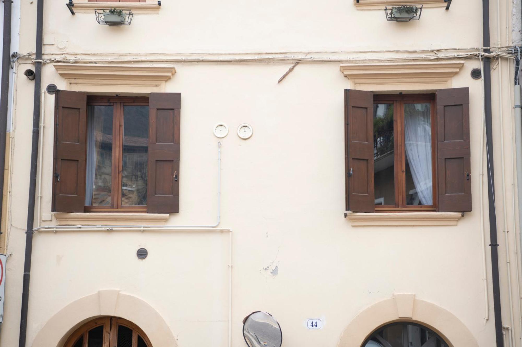 Ai Piedi Del Castello / 4Pl / Apt. Full Верона Екстер'єр фото