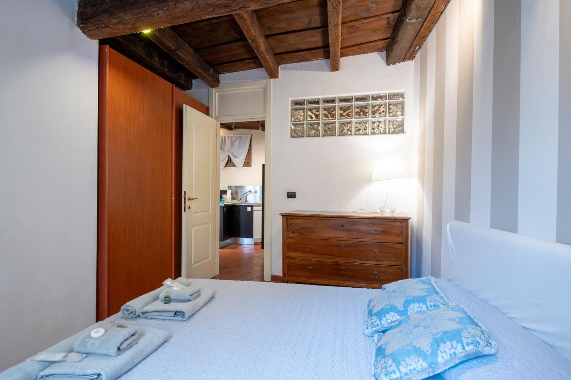 Ai Piedi Del Castello / 4Pl / Apt. Full Верона Екстер'єр фото